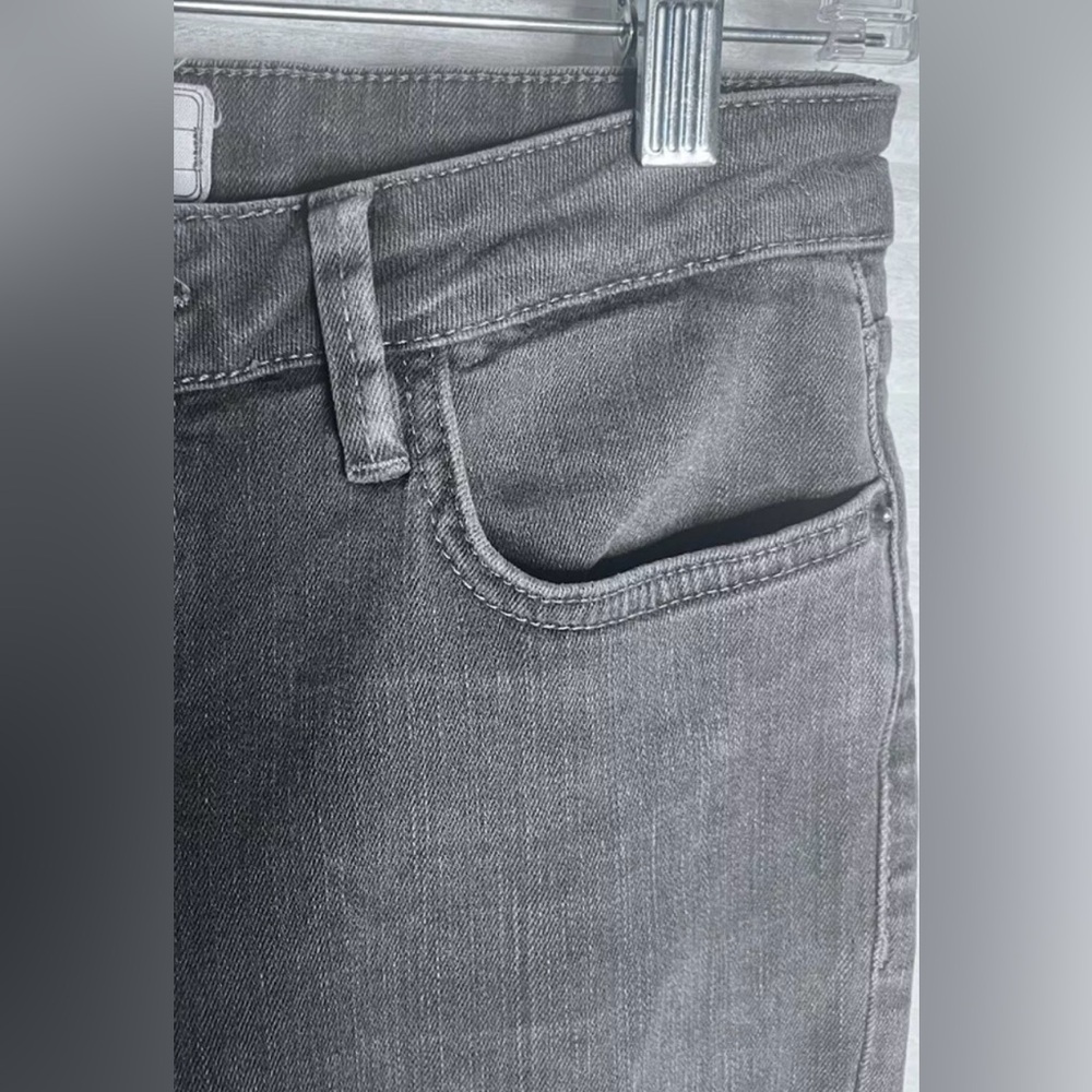 Free People Women’s Low Rise Size 27 Gray Straight Leg Raw Hem - Picture 6 of 12